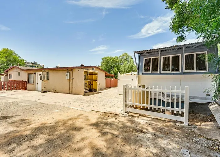 Low-Key Poway Home ~ 20 Mi To La Jolla & San Diego