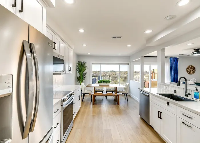 Balconies & Views: Modern Abode In Poway!
